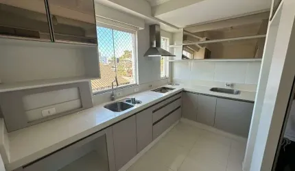 Apartamento com 2 dormitórios à venda, 58 m² por R$ 298.000,00 - Guanabara - Joinville/SC