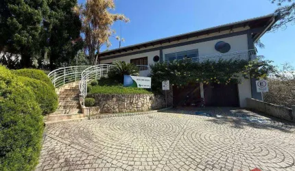 Casa para alugar, 442 m² por R$ 13.320,00/mês - Iririú - Joinville/SC