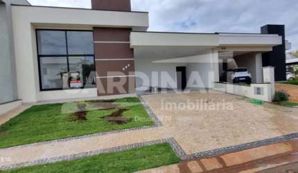 Casa Térrea de Alto Padrão à Venda com 3 suítes e piscina em Paulínia.
