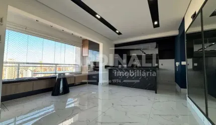 Locação e Venda de Apartamento no Taquaral com 2 suítes e 2 vagas,