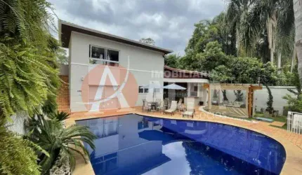 Sobrado Triplex - 4 Dormitórios - Condomínio Boulevard Granja Viana - Granja Viana - Coita/SP
