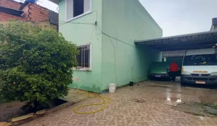 OPORTUNIDADE! OTIMA CASA COM TERRENO AMPLO, JARDIM CASTRO ALVES!!!