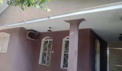 VENDE-SE CASA SINIBALDE + EDICULA