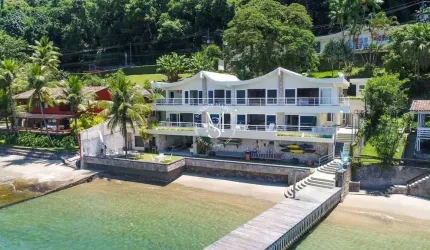 Casa à venda em Angra dos Reis/RJ