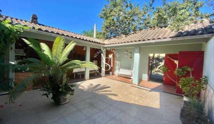 Casa à venda em Angra dos Reis/RJ