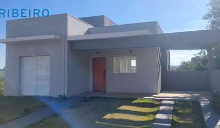 Casa de Luxo Ninho Verde 2 -  4 quartos, 2 suítes - Bairro Pardinho.