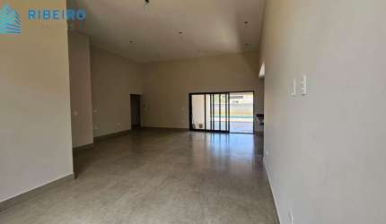 Vendo casa Ninho Verde 1- 03 suítes Vista Privilegiada Aceita Financiamento Bancário