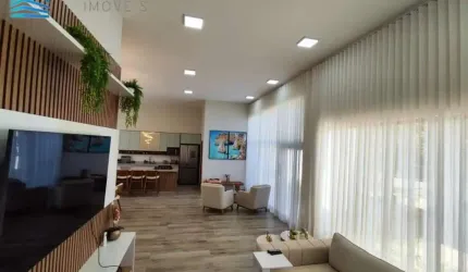 Imperdivel! Belíssima casa à venda, no asfalto, linda vista para o lago. Totalmente decorada com muito requinte e bom gosto!