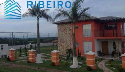 Lindo sobrado a venda, pronto para morar.