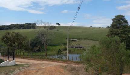 Chácara em Pinhalzinho SP. Para investir ou construir