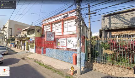Casa duplex no Centro para fins comerciais na rua do Partage Shopping