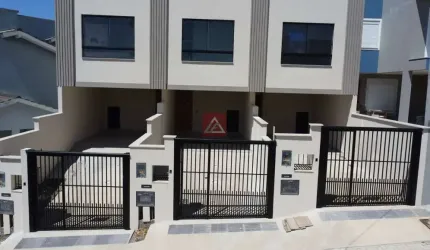 SOBRADO DE 360m² EM FORQUILHAS