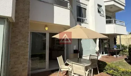 CASA MOBILIADA COM TRÊS SUÍTES E 200m DA PRAIA DE JURERÊ