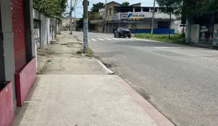 Sobrado à venda, 60m²