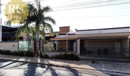 **CASA ALTO PADRÃO EM OLIMPIA** 03 DORMITÓRIOS SENDO 02 SUITES 01 COM CLOSET, AMPLA ÁREA DE LAZER COM PISCINA, por: