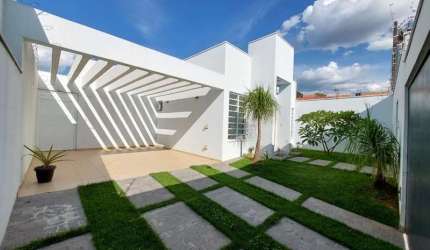 Casa com 3 quartos à venda na Rua Lacio, 82, Vila Roma, Salto por R$ 1.100.000