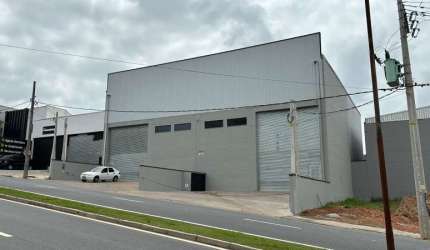 Barracão / Galpão / Depósito com 1 sala para alugar na Avenida José Maria Marques de Oliveira, 1556, Condomínio Fechado Piccolo Paese, Salto, 300 m2 por R$ 10.000