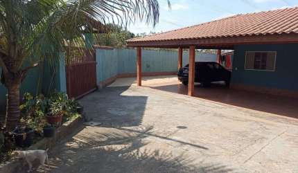 Chácara / sítio com 3 quartos à venda na Avenida um, 70, Zona Rural, Elias Fausto por R$ 1.200.000