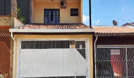 Casa com 3 quartos à venda na Rua das Bromélias, 241, Residencial Porto Seguro, Salto, 182 m2 por R$ 560.000
