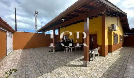 Casa à venda bem localizada com 2 quartos e 155m² - Bertioga/Sp