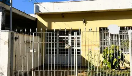 Casa Térrea para Venda em Mogi das Cruzes, centro, 5 dormitórios, 3 banheiros, 1 vaga