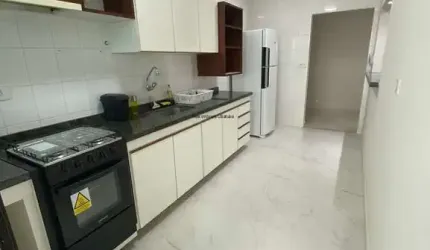 Apartamento à venda no centro de Ubatuba com 82 m²