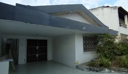 Casa Ampla Com 3 Quartos