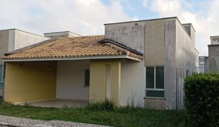 Casa no condomínio Vila das Palmeiras -Sim