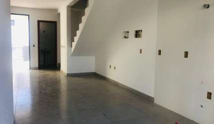 Sobrado à Venda- 3 dorm. -  Areias - São José