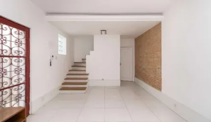 Casa tipo para venda com 2 quartos, sendo 1 suíte, 180m²