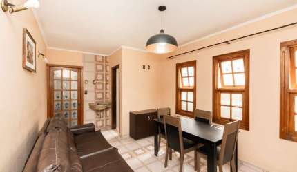 Sobrado para venda com 4 quartos, sendo 2 suítes, 207m²