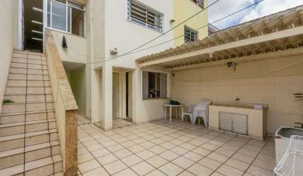 Casa tipo para venda com 3 quartos, sendo 1 suíte, 139m²