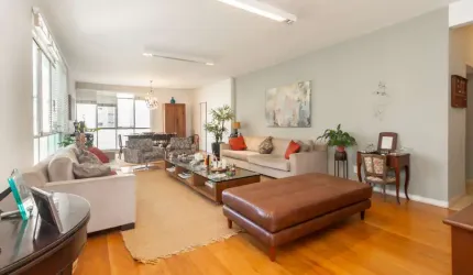 Apartamento tipo para venda com 3 quartos, sendo 1 suíte, 260m²