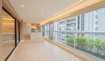 Apartamento tipo para venda com 3 quartos, sendo 3 suítes, 139m²