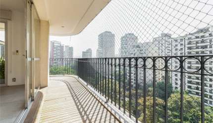Apartamento à venda na Vila Nova Conceição – Imóvel de alto padrão com vista para área verde