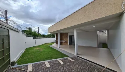 Casa térrea no Setor Faicalville com 3 quartos sendo 1 suíte