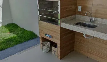 Sobrado com 3 quartos sendo 1 suíte no Setor Faiçalville