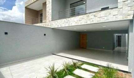 Sobrado com 3 suítes plenas, piscina e churrasqueira à carvão