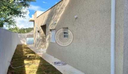 Linda Casa Terrea com quintal gramado amplo para venda em um dos bairros mais completo da cidade de Sao Roque-Sp