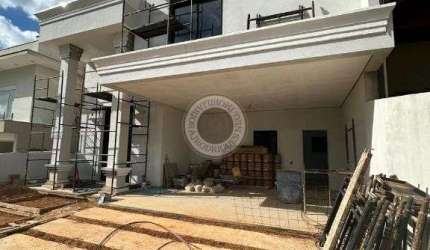 Casa de luxo em fase finaa de acabamento ,localizada em condominio alto padrao