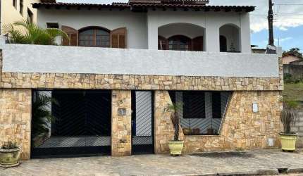 Belissimo Sobrado em bairro nobre