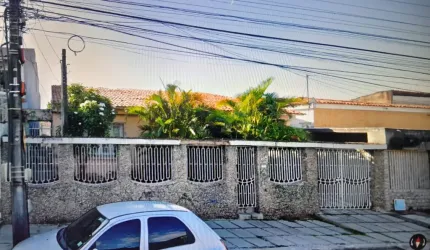 Excelente casa no Parque Araxá