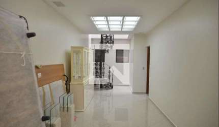 Casa para Aluguel - Utinga, 6 Quartos,  286 m² - Santo André