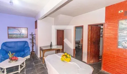 Casa para Aluguel - Bento Ribeiro, 2 Quartos,  400 m² - Rio de Janeiro