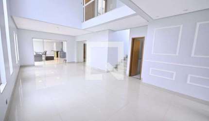 Casa / Sobrado em Condomínio para Aluguel - Jardins Lisboa, 3 Quartos,  320 m² - Goiânia