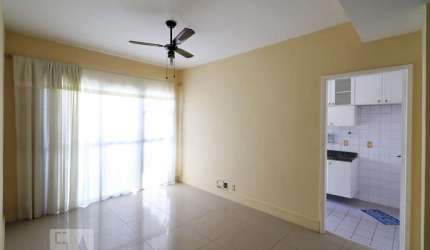 Apartamento para Aluguel - Barra da Tijuca - Marapendi, 2 Quartos,  75 m² - Rio de Janeiro