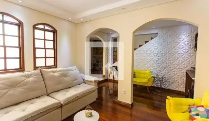 Casa para Aluguel - Santa Efigênia, 8 Quartos,  269 m² - Belo Horizonte