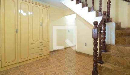 Casa para Aluguel - Jardim Presidente Dutra, 2 Quartos,  185 m² - Guarulhos