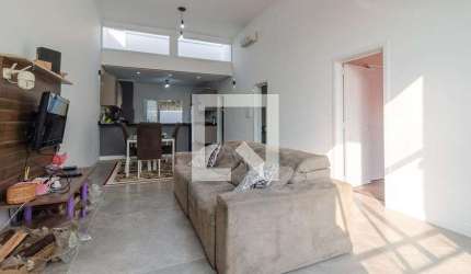 Casa para Aluguel - Guarujá, 3 Quartos,  195 m² - Porto Alegre