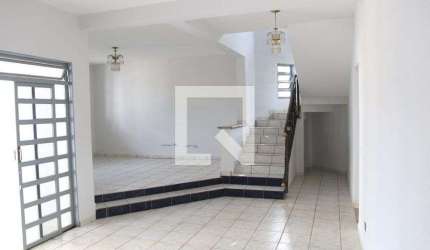 Casa para Aluguel - Setor Progresso, 5 Quartos,  301 m² - Goiânia